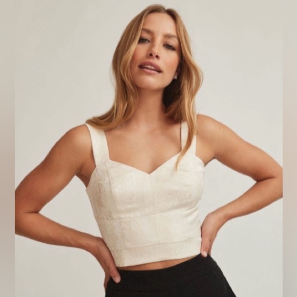 RW&CO. Cream Crop Top